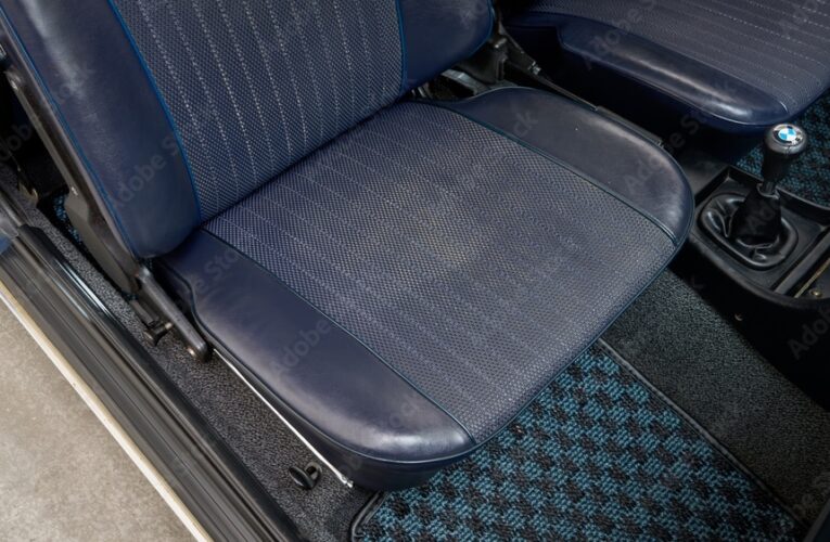 Elevating Style and Comfort: Exploring Premium BMW Floor Mats