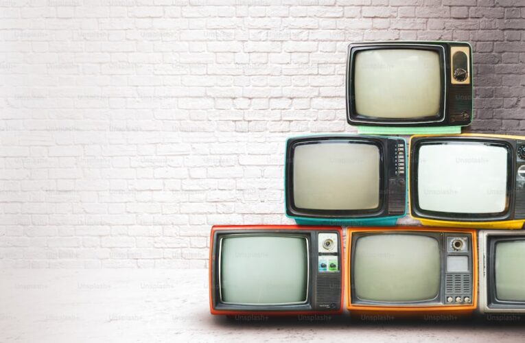 Optimizing Viewer Engagement through Effective Scheduling Strategies for Free Ad-Supported TV Channels