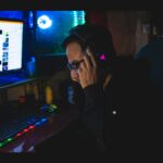 Desk-mounted headphone hook - crafted order for your setup