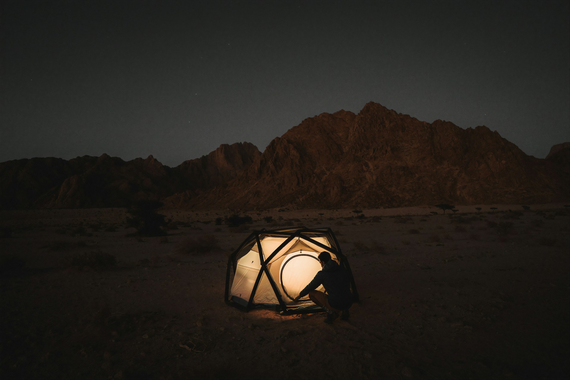 A Complete Guide to Becoming a Camp Counselor: Skills, Jobs & Opportunities in 2025