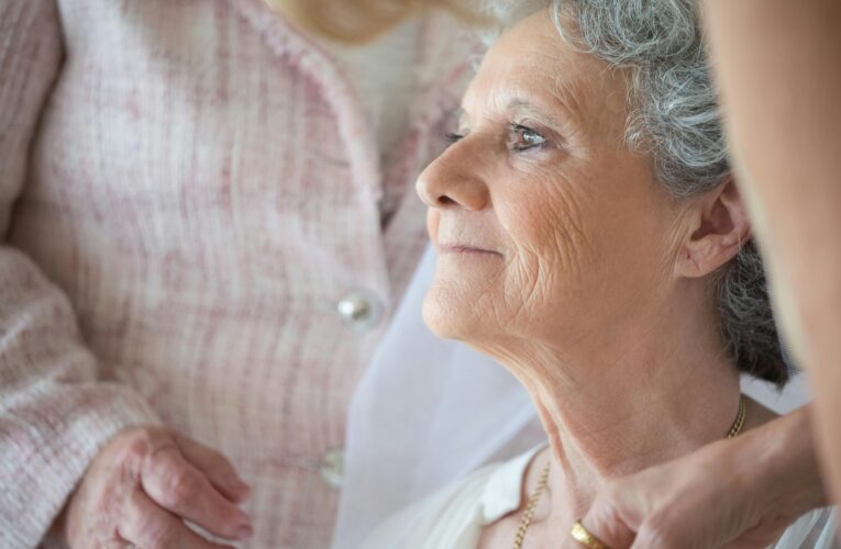 Comprehensive Memory Care and Vision Support for Aging Adults