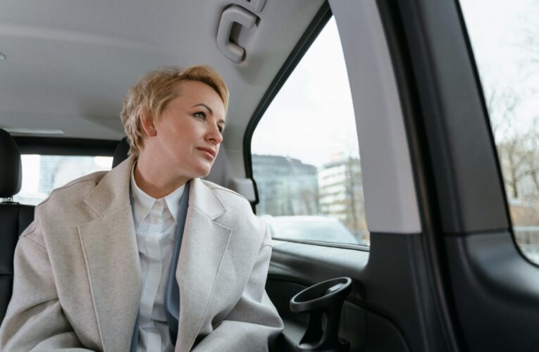 The Traveling Professional’s Wellness Hack: Instant Relief Through Business Trip Massage Services