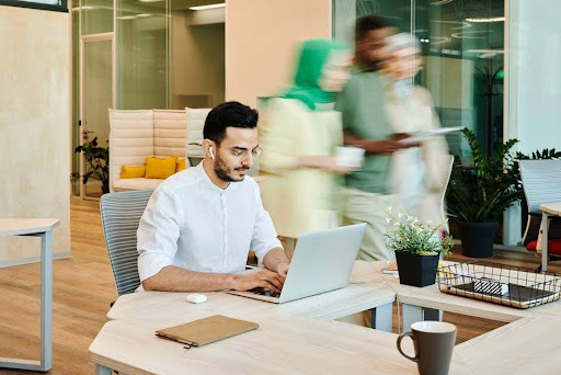 4 Workplace Comfort Mistakes That Hurt Employee Productivity
